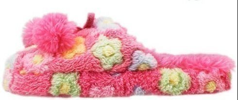 Payless: Girl’s Flower Scuff Slipper just $3 + FREE Ship to Store