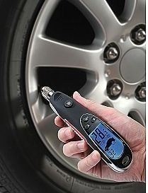 Sears: Digital Programmable Tire Gauge $10.99 + FREE Pick Up (reg. $25)