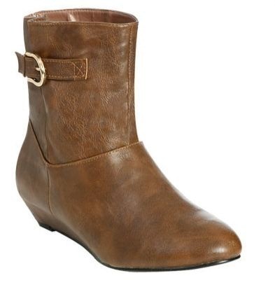 Wet Seal: 40% off Clearance + Extra 10% + $.99 Ship (Ankle Boots $4.79)