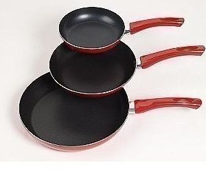 Sears: Basic Essentials 3 pc Frying Pans $14.99 (reg. $30) + FREE Pick Up