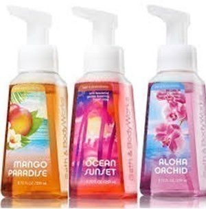 Bath and Body Works: $10 off $30 Purchase + FREE Shipping on $30